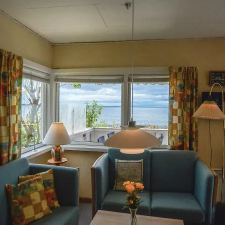 Three-bedroom Holiday In Hejls