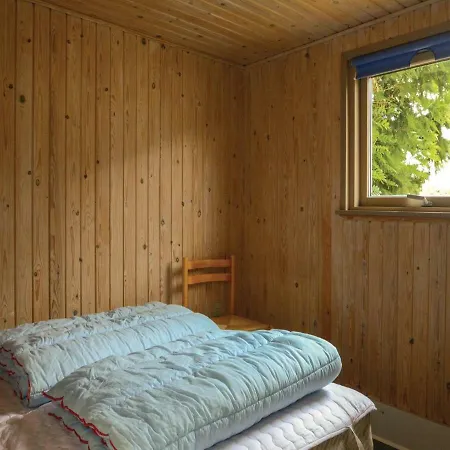 Semesterbostad Three-bedroom Holiday In Hejls